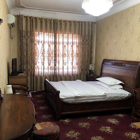 Hello Dushanbe Guest House Екстер'єр фото